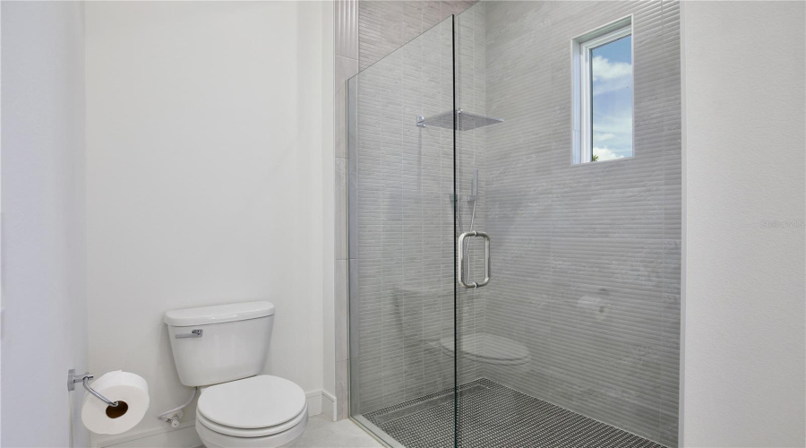 DAVENPORT, Florida 33837, 4 Bedrooms Bedrooms, ,3 BathroomsBathrooms,Residential,For Sale,KENSINGTON,0,MFRO6428026