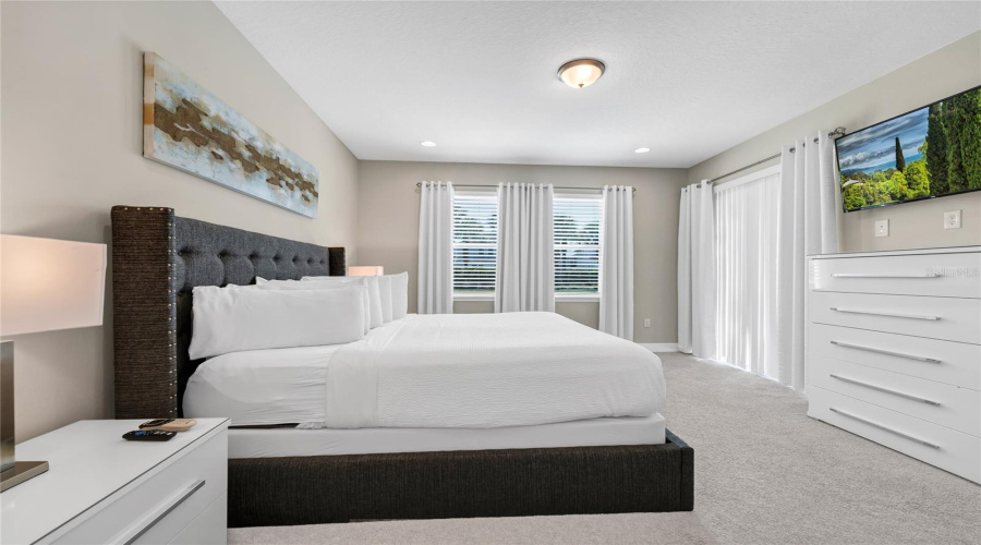 KISSIMMEE, Florida 34747, 6 Bedrooms Bedrooms, ,6 BathroomsBathrooms,Residential,For Sale,GRABEN,0,MFRS5154383