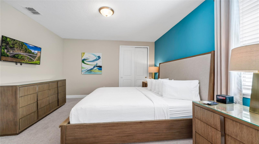 KISSIMMEE, Florida 34747, 6 Bedrooms Bedrooms, ,6 BathroomsBathrooms,Residential,For Sale,GRABEN,0,MFRS5154383