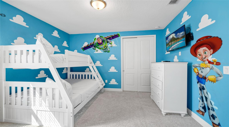 KISSIMMEE, Florida 34747, 6 Bedrooms Bedrooms, ,6 BathroomsBathrooms,Residential,For Sale,GRABEN,0,MFRS5154383