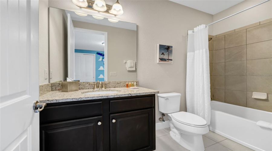 KISSIMMEE, Florida 34747, 6 Bedrooms Bedrooms, ,6 BathroomsBathrooms,Residential,For Sale,GRABEN,0,MFRS5154383