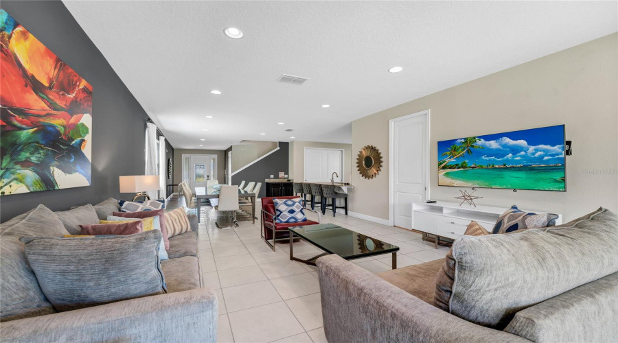 KISSIMMEE, Florida 34747, 6 Bedrooms Bedrooms, ,6 BathroomsBathrooms,Residential,For Sale,GRABEN,0,MFRS5154383