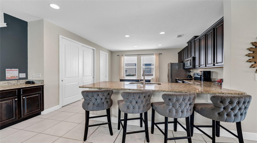 KISSIMMEE, Florida 34747, 6 Bedrooms Bedrooms, ,6 BathroomsBathrooms,Residential,For Sale,GRABEN,0,MFRS5154383
