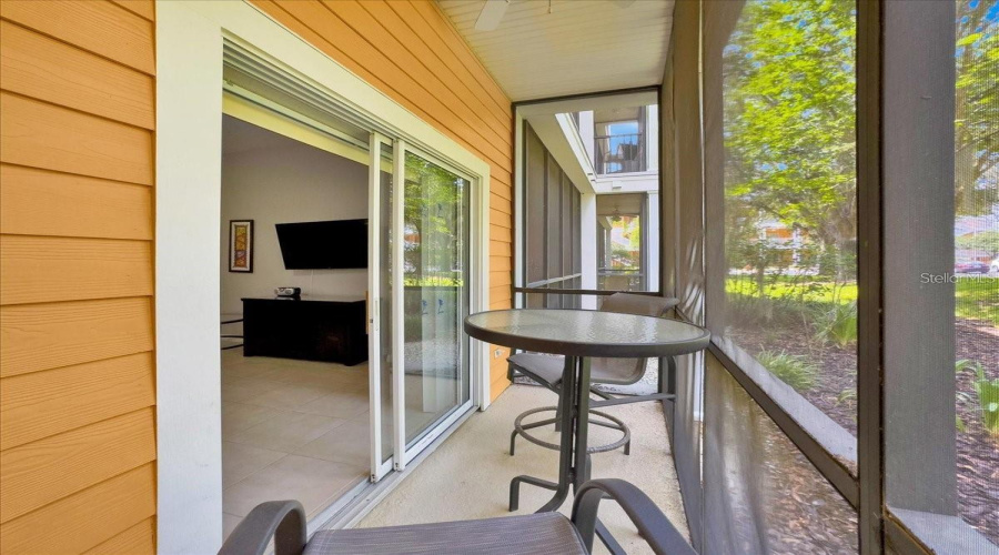 DAVENPORT, Florida 33897, 3 Bedrooms Bedrooms, ,2 BathroomsBathrooms,Residential,For Sale,ROGUES RETREAT,0,MFRO6427908