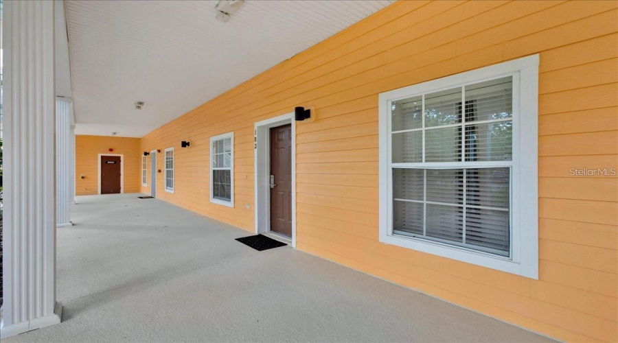 DAVENPORT, Florida 33897, 3 Bedrooms Bedrooms, ,2 BathroomsBathrooms,Residential,For Sale,ROGUES RETREAT,0,MFRO6427908