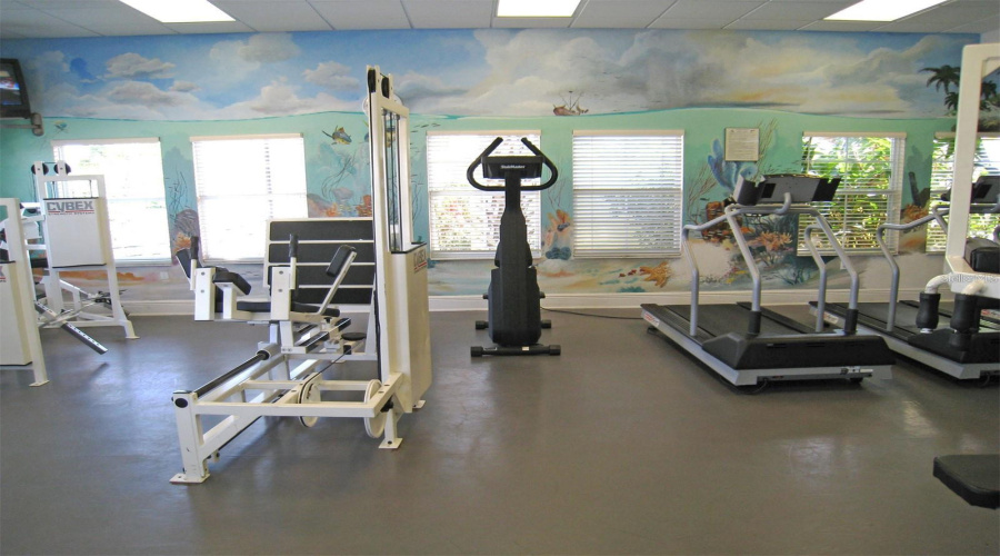 DAVENPORT, Florida 33897, 3 Bedrooms Bedrooms, ,2 BathroomsBathrooms,Residential,For Sale,ROGUES RETREAT,0,MFRO6427908