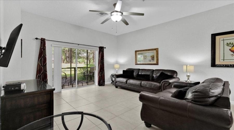 DAVENPORT, Florida 33897, 3 Bedrooms Bedrooms, ,2 BathroomsBathrooms,Residential,For Sale,ROGUES RETREAT,0,MFRO6427908