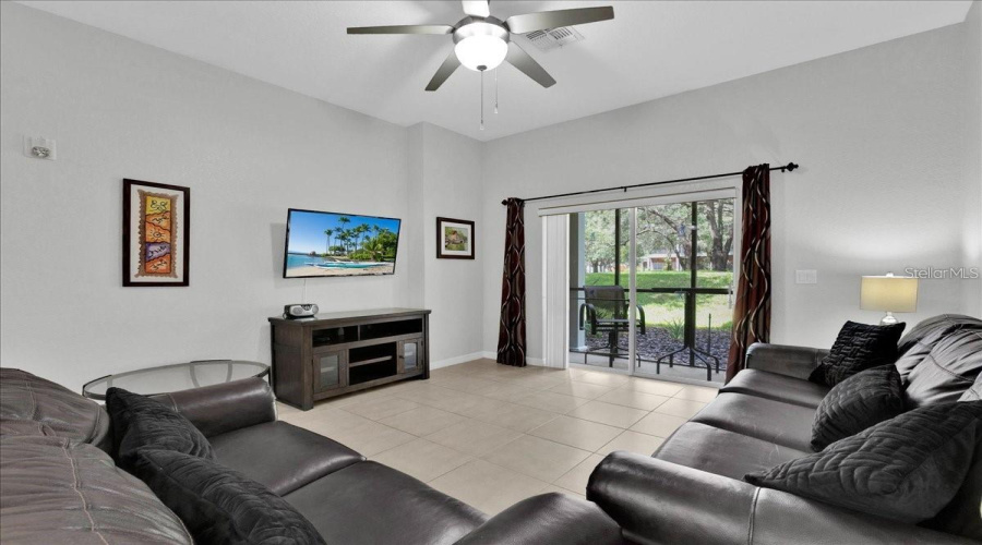 DAVENPORT, Florida 33897, 3 Bedrooms Bedrooms, ,2 BathroomsBathrooms,Residential,For Sale,ROGUES RETREAT,0,MFRO6427908