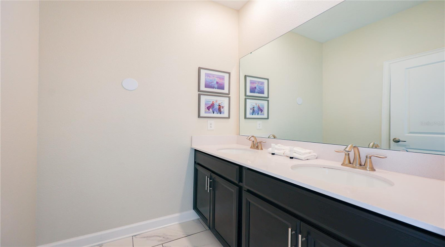 DAVENPORT, Florida 33896, 5 Bedrooms Bedrooms, ,4 BathroomsBathrooms,Residential,For Sale,CHALLENGE,0,MFRO6427913
