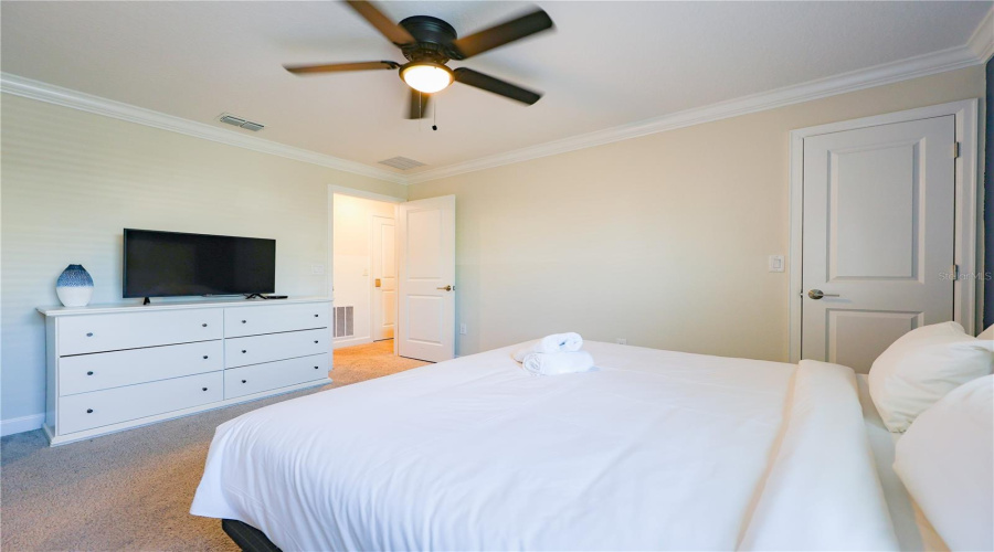 DAVENPORT, Florida 33896, 5 Bedrooms Bedrooms, ,4 BathroomsBathrooms,Residential,For Sale,CHALLENGE,0,MFRO6427913