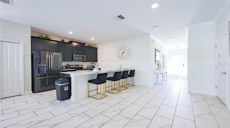 DAVENPORT, Florida 33896, 5 Bedrooms Bedrooms, ,4 BathroomsBathrooms,Residential,For Sale,CHALLENGE,0,MFRO6427913