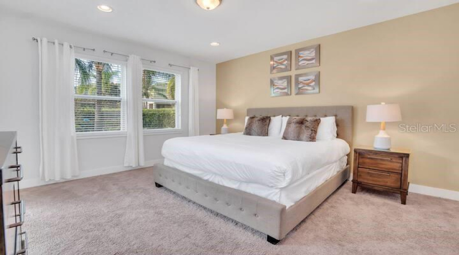 KISSIMMEE, Florida 34747, 6 Bedrooms Bedrooms, ,6 BathroomsBathrooms,Residential,For Sale,PENDANT,0,MFRO6427714