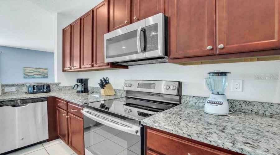 KISSIMMEE, Florida 34747, 6 Bedrooms Bedrooms, ,6 BathroomsBathrooms,Residential,For Sale,PENDANT,0,MFRO6427714