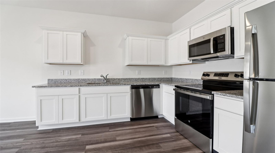 DAVENPORT, Florida 33837, 3 Bedrooms Bedrooms, ,2 BathroomsBathrooms,Residential,For Sale,SPIRE,0,MFRTB8532705
