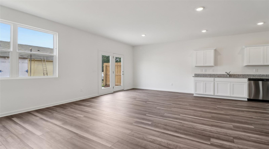 DAVENPORT, Florida 33837, 3 Bedrooms Bedrooms, ,2 BathroomsBathrooms,Residential,For Sale,SPIRE,0,MFRTB8532705