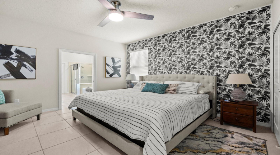 DAVENPORT, Florida 33897, 7 Bedrooms Bedrooms, ,5 BathroomsBathrooms,Residential,For Sale,LILAC,0,MFRS5154199