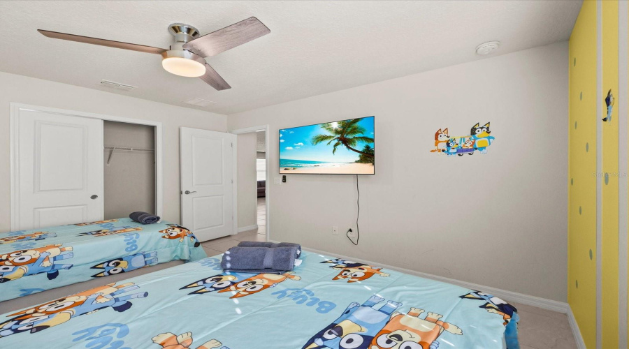 DAVENPORT, Florida 33897, 7 Bedrooms Bedrooms, ,5 BathroomsBathrooms,Residential,For Sale,LILAC,0,MFRS5154199