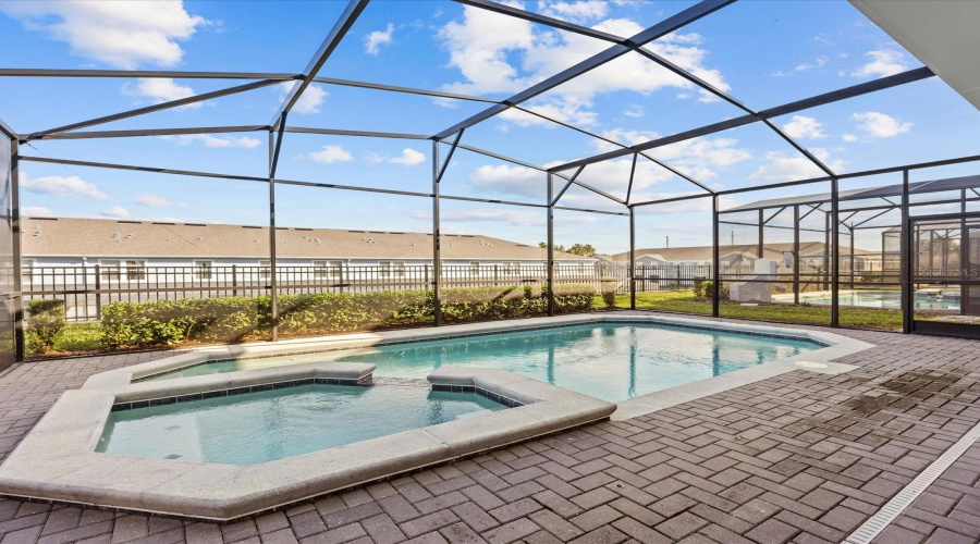 DAVENPORT, Florida 33897, 7 Bedrooms Bedrooms, ,5 BathroomsBathrooms,Residential,For Sale,LILAC,0,MFRS5154199