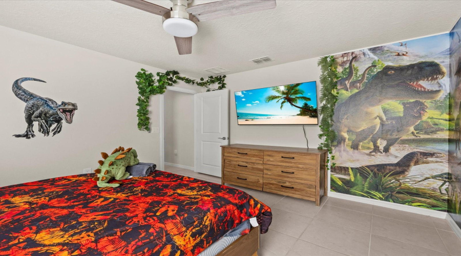DAVENPORT, Florida 33897, 7 Bedrooms Bedrooms, ,5 BathroomsBathrooms,Residential,For Sale,LILAC,0,MFRS5154199