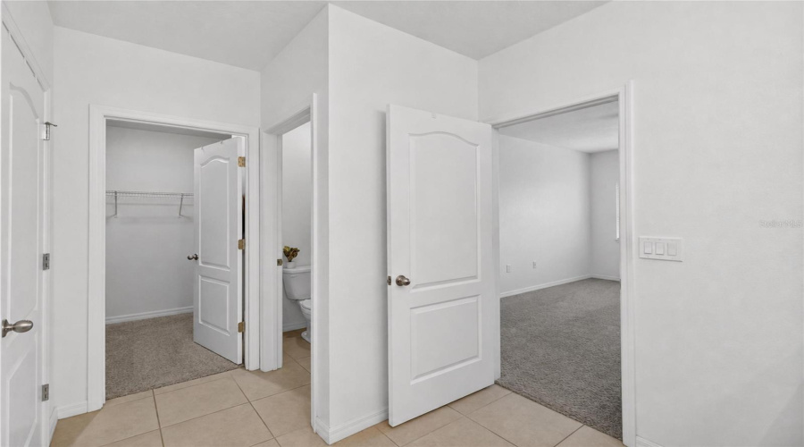 DAVENPORT, Florida 33837, 4 Bedrooms Bedrooms, ,2 BathroomsBathrooms,Residential,For Sale,LUDISIA,0,MFRS5154343