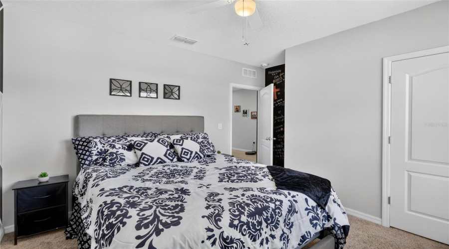 DAVENPORT, Florida 33837, 4 Bedrooms Bedrooms, ,2 BathroomsBathrooms,Residential,For Sale,LUDISIA,0,MFRS5154343
