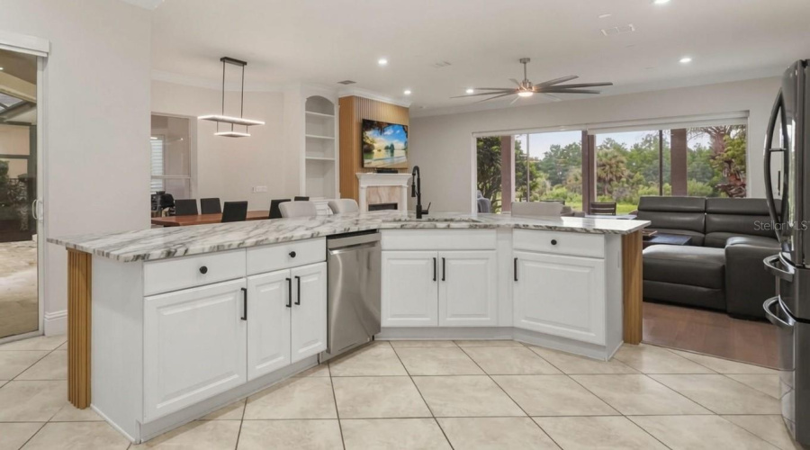 KISSIMMEE, Florida 34747, 5 Bedrooms Bedrooms, ,5 BathroomsBathrooms,Residential,For Sale,GATHERING,0,MFRO6427758