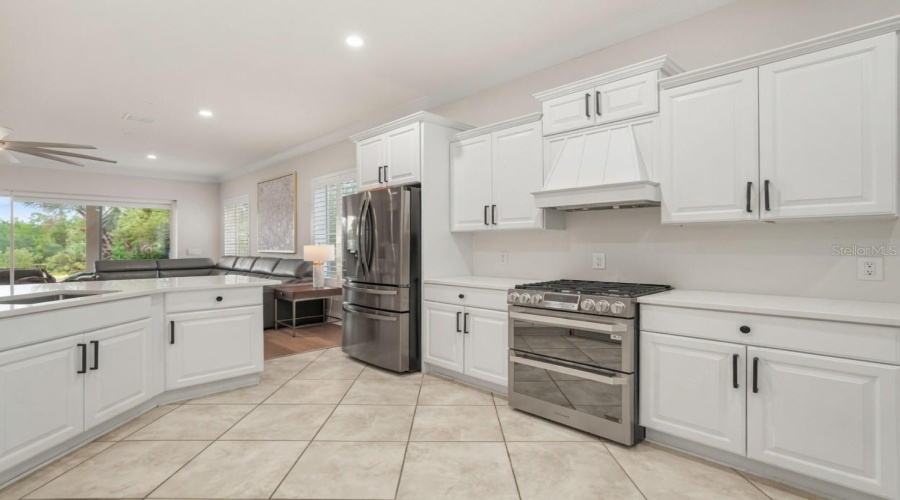 KISSIMMEE, Florida 34747, 5 Bedrooms Bedrooms, ,5 BathroomsBathrooms,Residential,For Sale,GATHERING,0,MFRO6427758