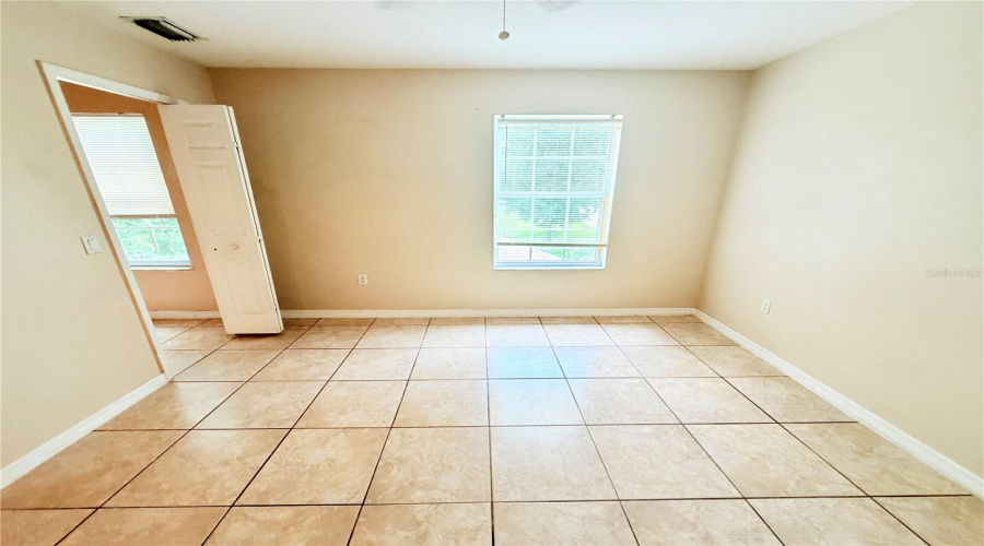 KISSIMMEE, Florida 34746, 4 Bedrooms Bedrooms, ,2 BathroomsBathrooms,Residential,For Sale,LUGANO,0,MFRO6427986