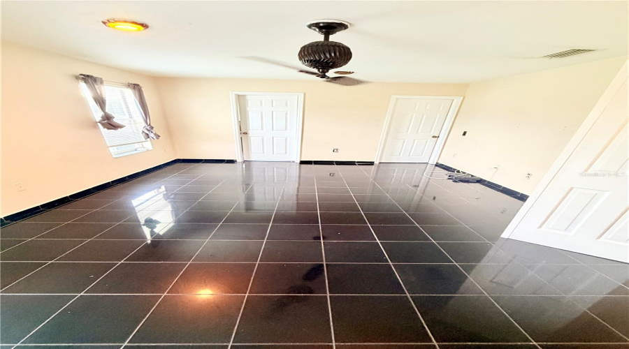 KISSIMMEE, Florida 34746, 4 Bedrooms Bedrooms, ,2 BathroomsBathrooms,Residential,For Sale,LUGANO,0,MFRO6427986