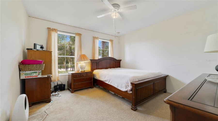 KISSIMMEE, Florida 34746, 4 Bedrooms Bedrooms, ,3 BathroomsBathrooms,Residential,For Sale,EAGLE TALON,0,MFRO6425263