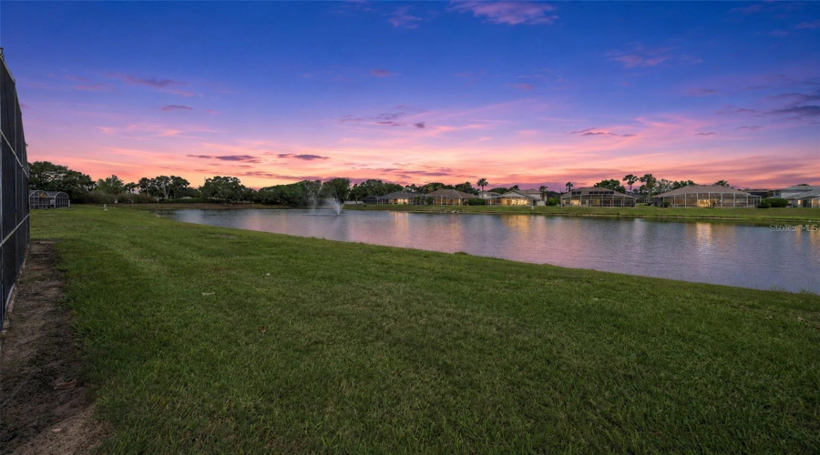 DAVENPORT, Florida 33837, 6 Bedrooms Bedrooms, ,4 BathroomsBathrooms,Residential,For Sale,BLOOMINGDALE,0,MFRO6428119