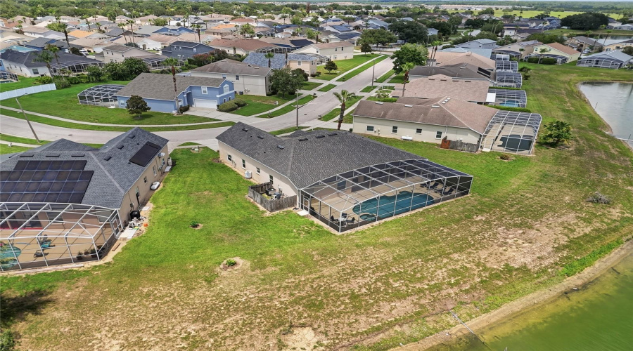 DAVENPORT, Florida 33837, 6 Bedrooms Bedrooms, ,4 BathroomsBathrooms,Residential,For Sale,BLOOMINGDALE,0,MFRO6428119