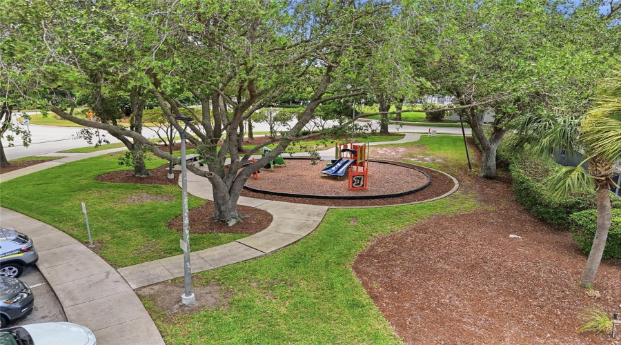 DAVENPORT, Florida 33837, 6 Bedrooms Bedrooms, ,4 BathroomsBathrooms,Residential,For Sale,BLOOMINGDALE,0,MFRO6428119