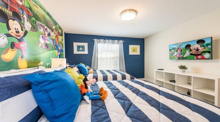 KISSIMMEE, Florida 34746, 4 Bedrooms Bedrooms, ,3 BathroomsBathrooms,Residential,For Sale,LOVE STOREY,0,MFRO6426441