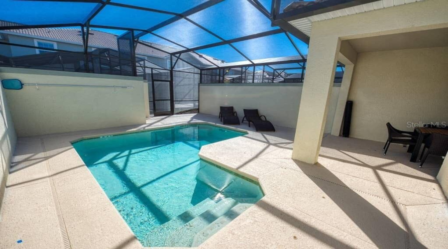 KISSIMMEE, Florida 34746, 4 Bedrooms Bedrooms, ,3 BathroomsBathrooms,Residential,For Sale,LOVE STOREY,0,MFRO6426441