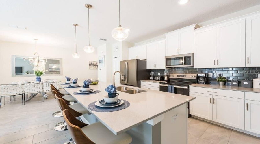 KISSIMMEE, Florida 34746, 4 Bedrooms Bedrooms, ,3 BathroomsBathrooms,Residential,For Sale,LOVE STOREY,0,MFRO6426441