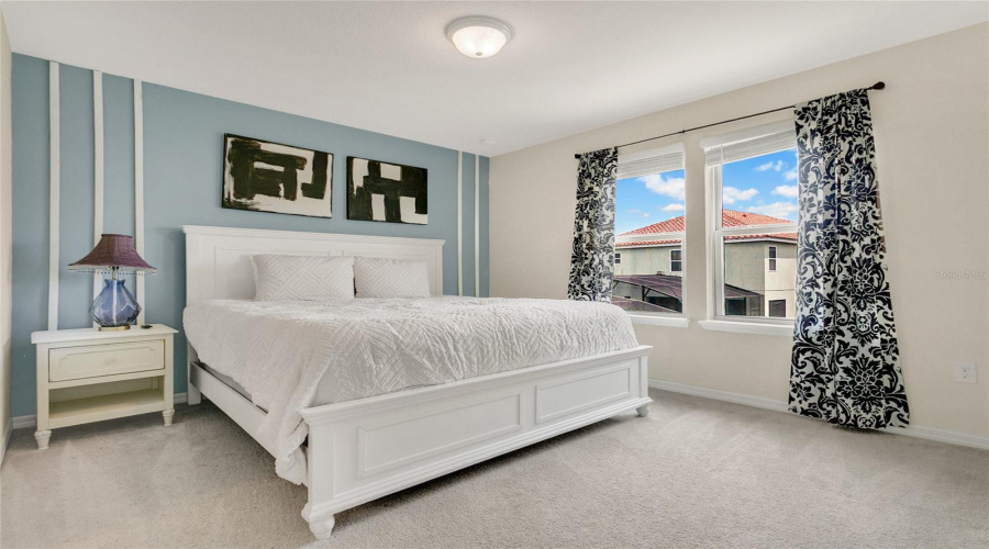 DAVENPORT, Florida 33837, 5 Bedrooms Bedrooms, ,4 BathroomsBathrooms,Residential,For Sale,MISTY OAK,0,MFRO6328372