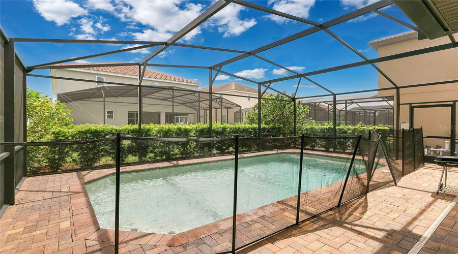DAVENPORT, Florida 33837, 5 Bedrooms Bedrooms, ,4 BathroomsBathrooms,Residential,For Sale,MISTY OAK,0,MFRO6328372