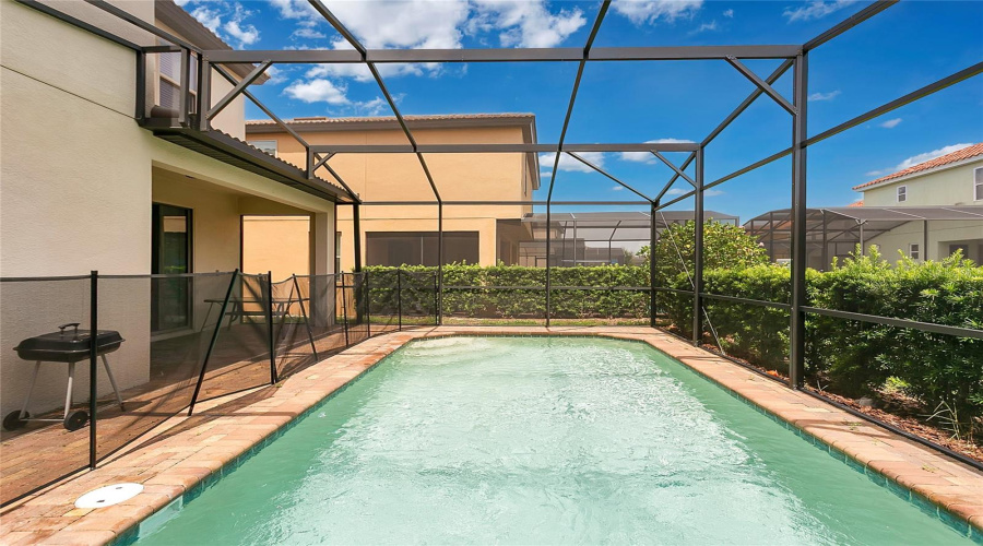 DAVENPORT, Florida 33837, 5 Bedrooms Bedrooms, ,4 BathroomsBathrooms,Residential,For Sale,MISTY OAK,0,MFRO6328372