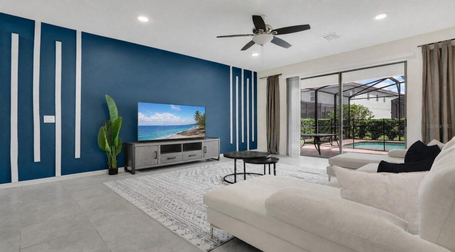 DAVENPORT, Florida 33837, 5 Bedrooms Bedrooms, ,4 BathroomsBathrooms,Residential,For Sale,MISTY OAK,0,MFRO6328372