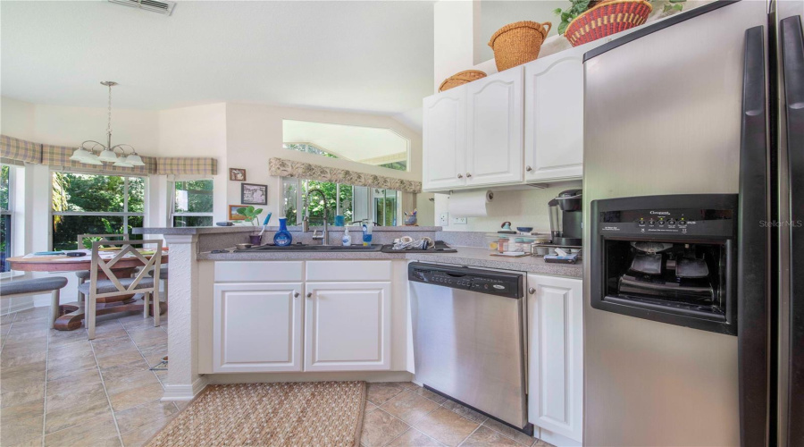 DAVENPORT, Florida 33837, 3 Bedrooms Bedrooms, ,2 BathroomsBathrooms,Residential,For Sale,MONACO,0,MFRP4939401