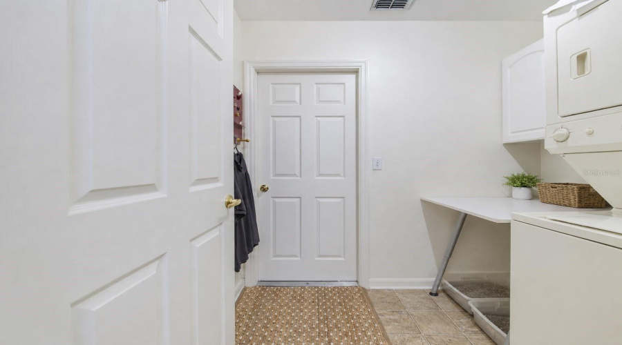 DAVENPORT, Florida 33837, 3 Bedrooms Bedrooms, ,2 BathroomsBathrooms,Residential,For Sale,MONACO,0,MFRP4939401