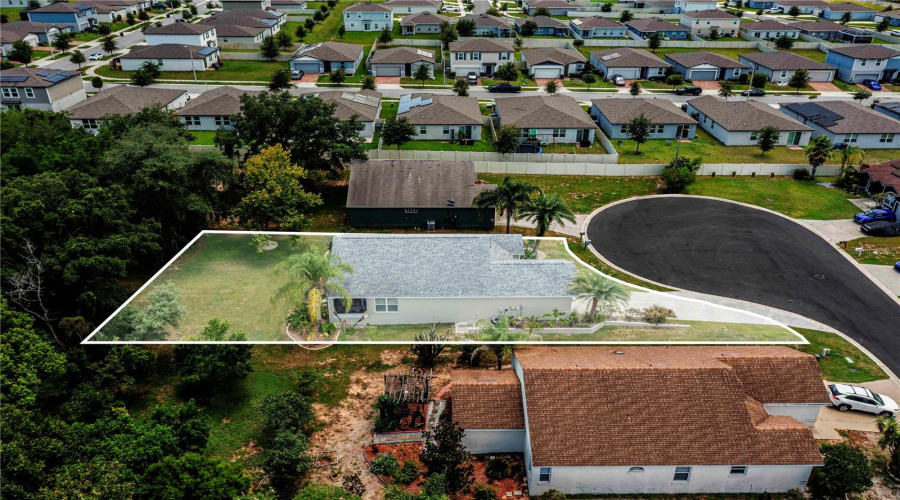 DAVENPORT, Florida 33837, 3 Bedrooms Bedrooms, ,2 BathroomsBathrooms,Residential,For Sale,MONACO,0,MFRP4939401