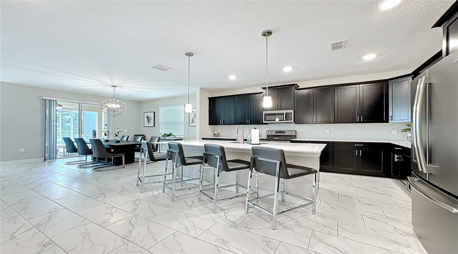 DAVENPORT, Florida 33896, 6 Bedrooms Bedrooms, ,5 BathroomsBathrooms,Residential,For Sale,DROP SHOT,0,MFRO6351796