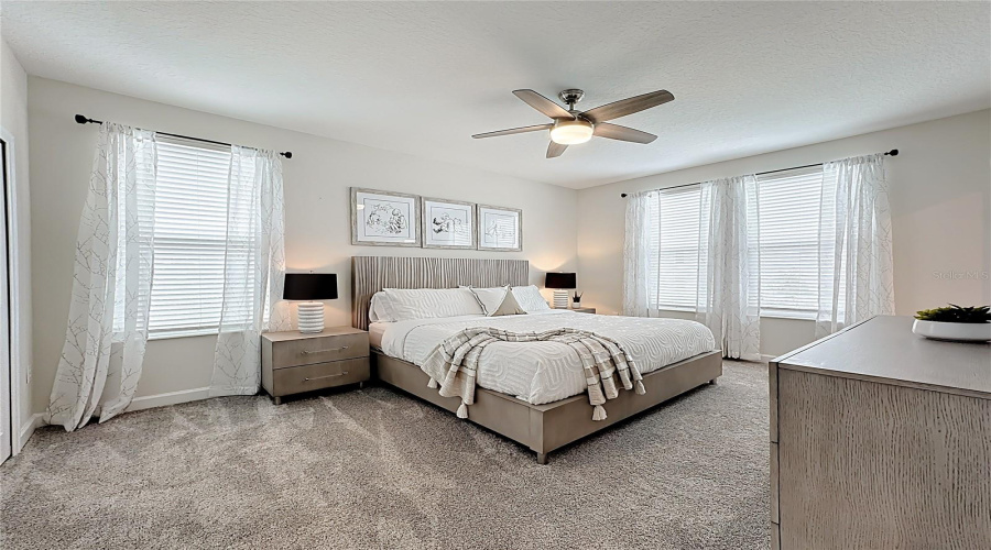 DAVENPORT, Florida 33896, 6 Bedrooms Bedrooms, ,5 BathroomsBathrooms,Residential,For Sale,DROP SHOT,0,MFRO6351796