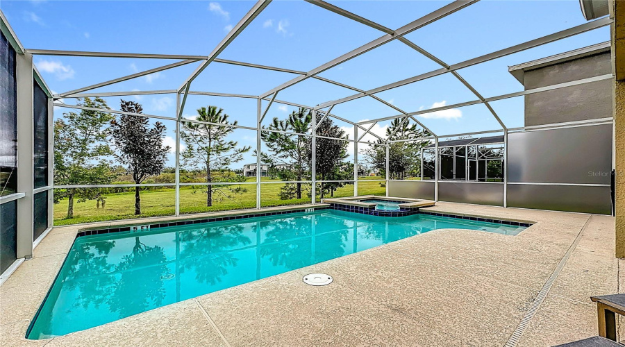 DAVENPORT, Florida 33896, 6 Bedrooms Bedrooms, ,5 BathroomsBathrooms,Residential,For Sale,DROP SHOT,0,MFRO6351796