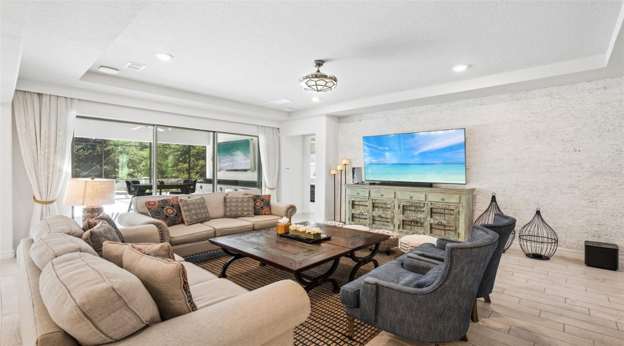 ORLANDO, Florida 32836, 7 Bedrooms Bedrooms, ,5 BathroomsBathrooms,Residential,For Sale,WANDERING,0,MFRO6428375