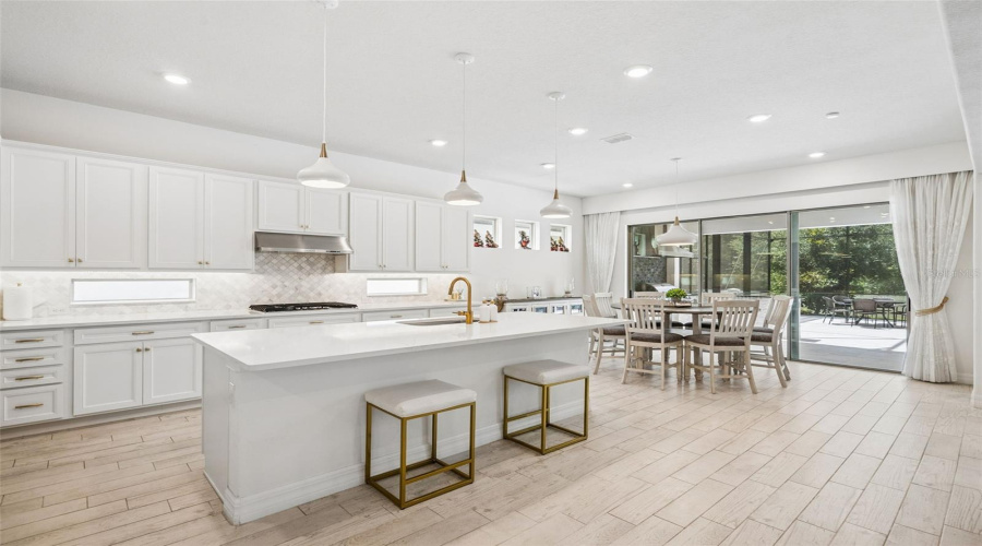 ORLANDO, Florida 32836, 7 Bedrooms Bedrooms, ,5 BathroomsBathrooms,Residential,For Sale,WANDERING,0,MFRO6428375