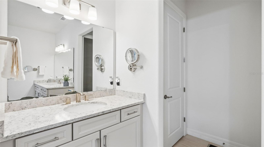 ORLANDO, Florida 32836, 7 Bedrooms Bedrooms, ,5 BathroomsBathrooms,Residential,For Sale,WANDERING,0,MFRO6428375