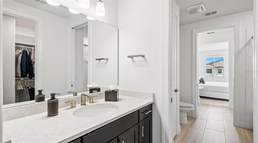 ORLANDO, Florida 32836, 7 Bedrooms Bedrooms, ,5 BathroomsBathrooms,Residential,For Sale,WANDERING,0,MFRO6428375